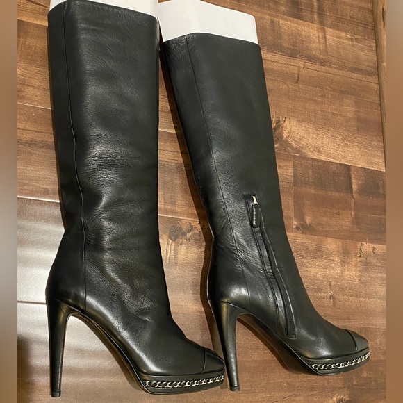 Authentic Chanel boots - Picture 6 of 6